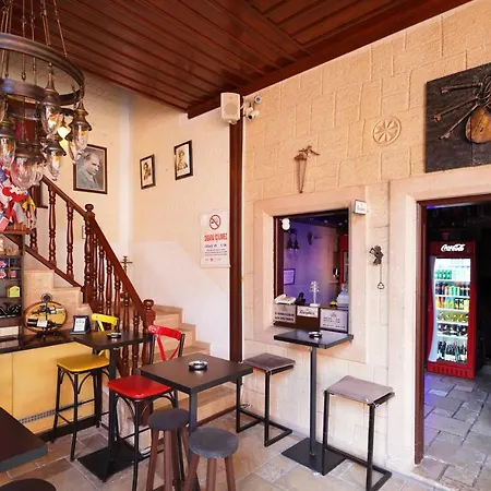 Cicerone Hotel 4*